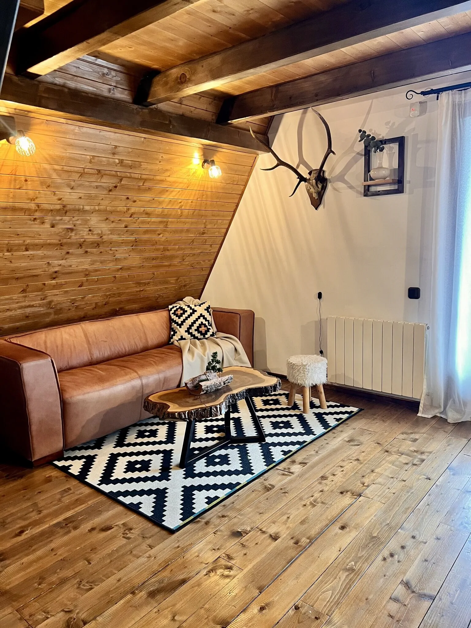 Chalet A Băișoara – Stațiunea Muntele Băișorii, Rumunia