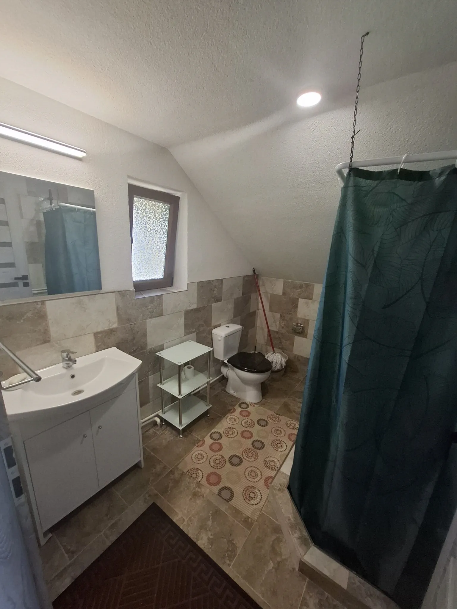 Cabana din Bușuc Râșca – Râșca, România