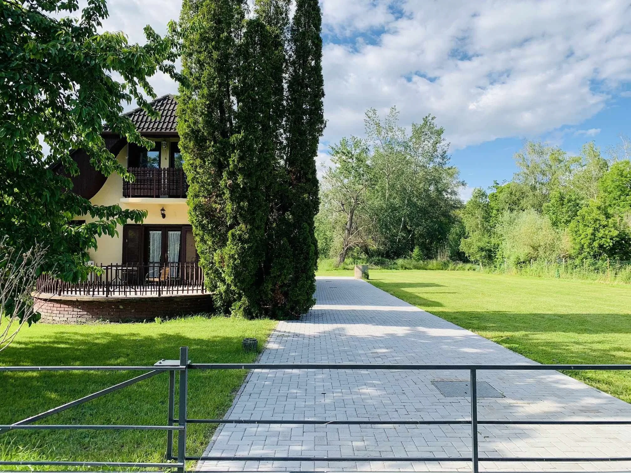 Hullámház Apartmanok Balatonmáriafürdő – Balatonmáriafürdő, Ungaria