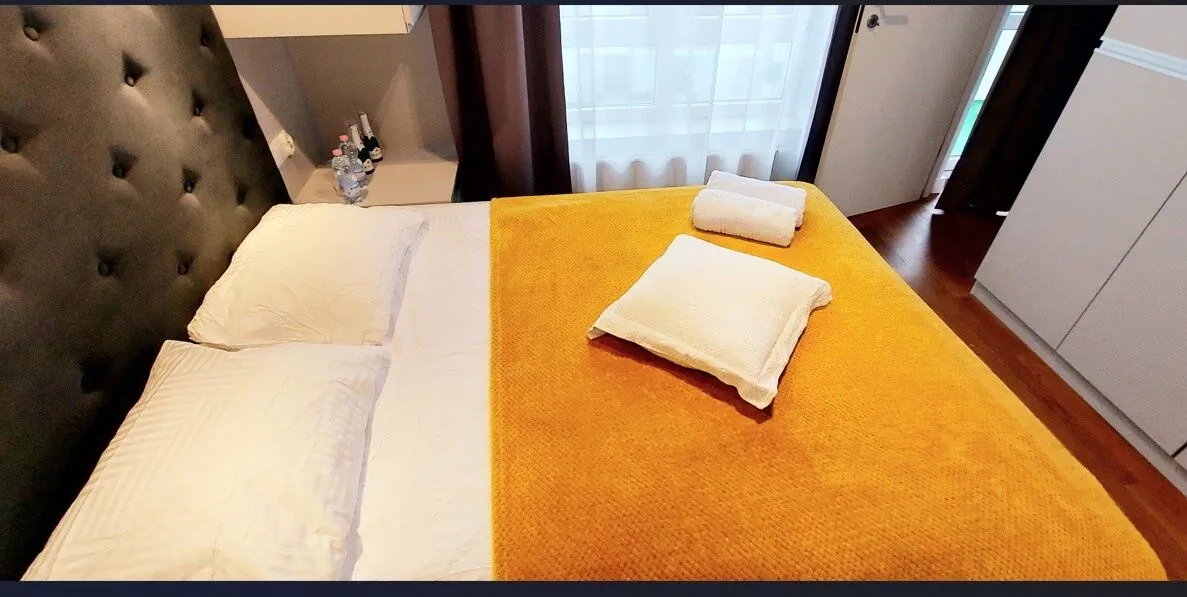 Miodowy apartament z balkonem, garażem, huśtawką, Rzeszów – Rzeszów, Polska
