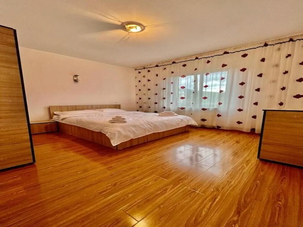 Casa Rus Leordina – Leordina, România