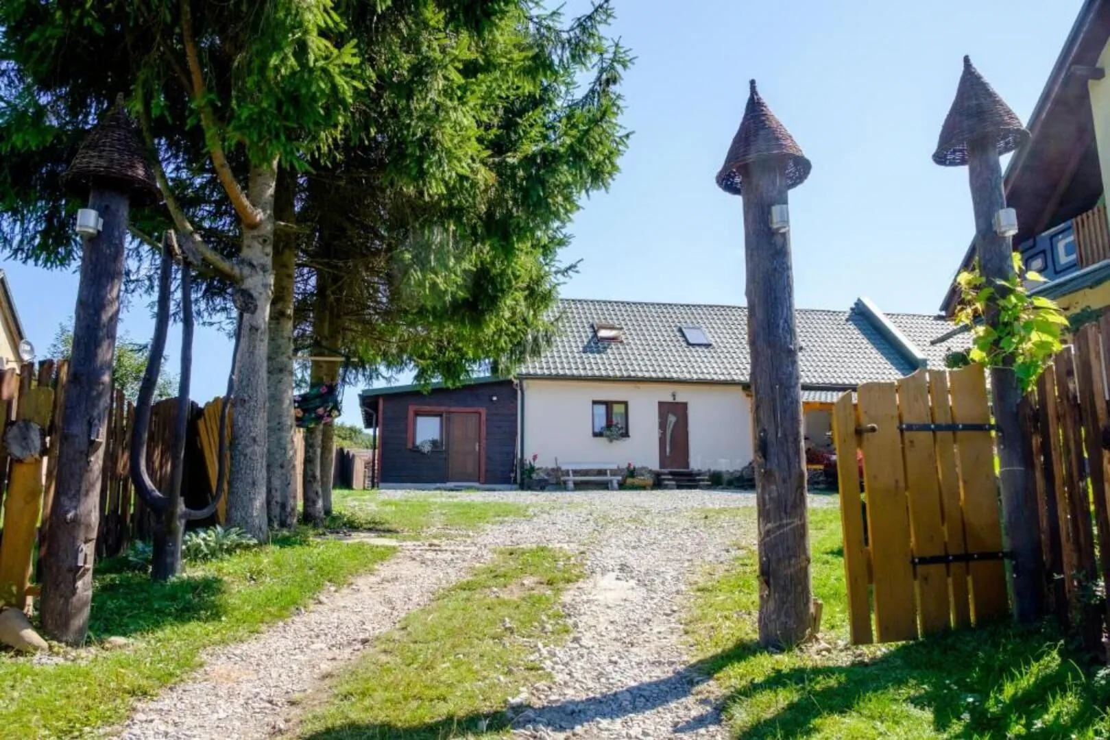 Kwatery u Anety – Ustrzyki Górne, Polska
