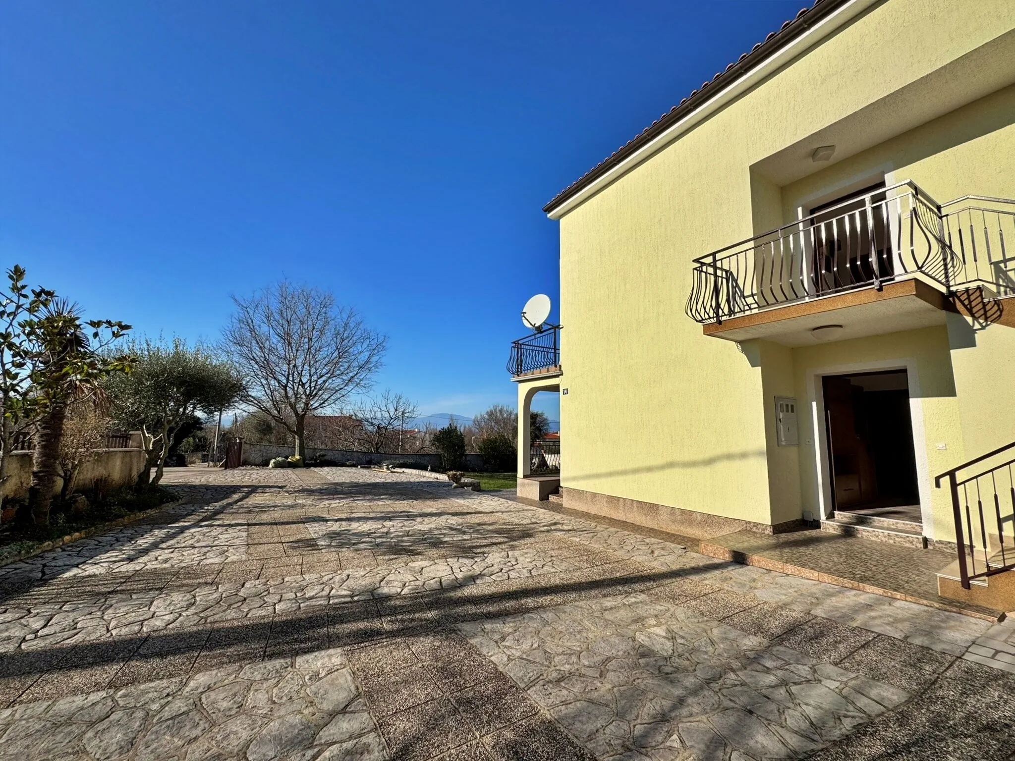 Apartments Pavle Malinska – Ljutići, Croația