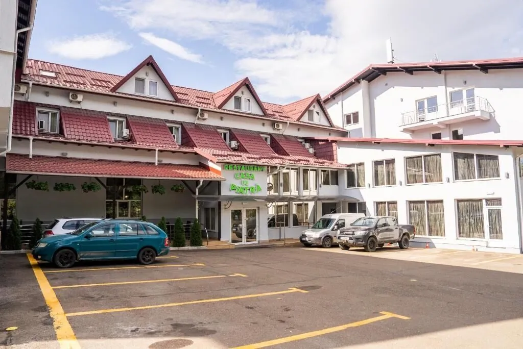  Motel Casa de Piatră Scheia – Scheia, România
