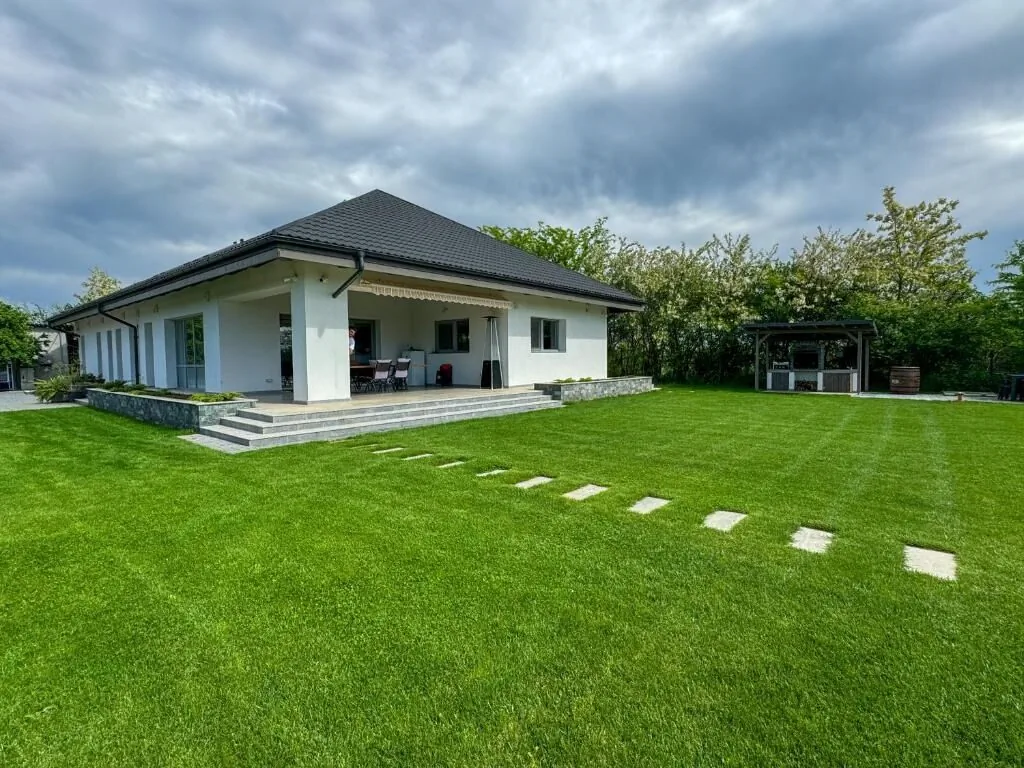 LaHuzur Casa de Vacanță Baloteşti - foto 6