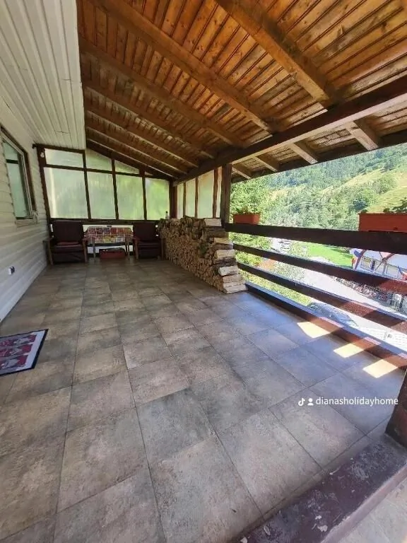 Diana's Holiday Home Sătic – Sătic, România
