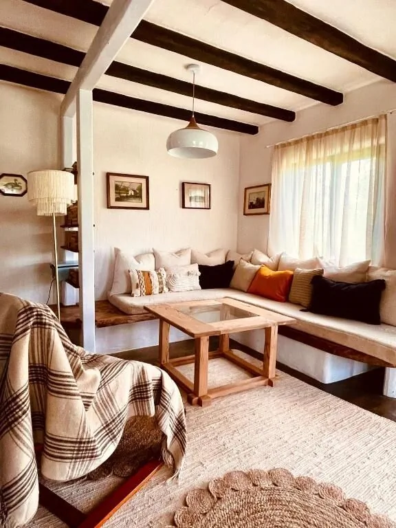 Inside, The Village- Atelier Tunari – Tunari, România