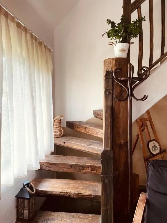 Inside, The Village- Atelier Tunari – Tunari, România