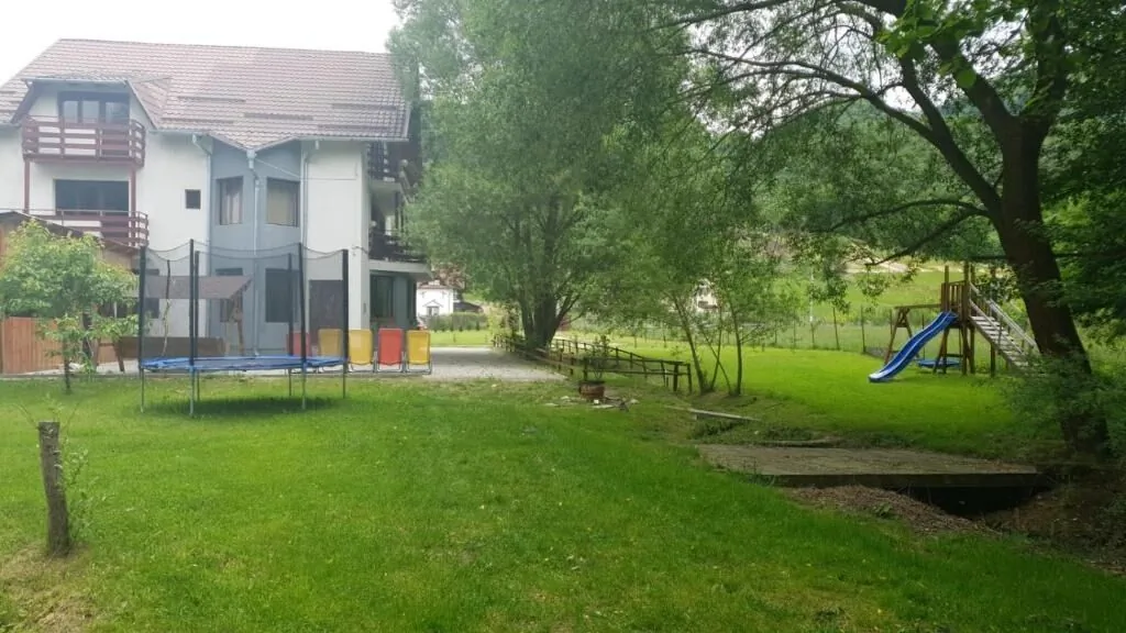 Pensiunea La Poalele Bucegilor Râșnov - foto 4