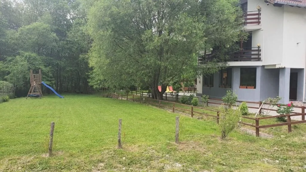 Pensiunea La Poalele Bucegilor Râșnov - foto 5