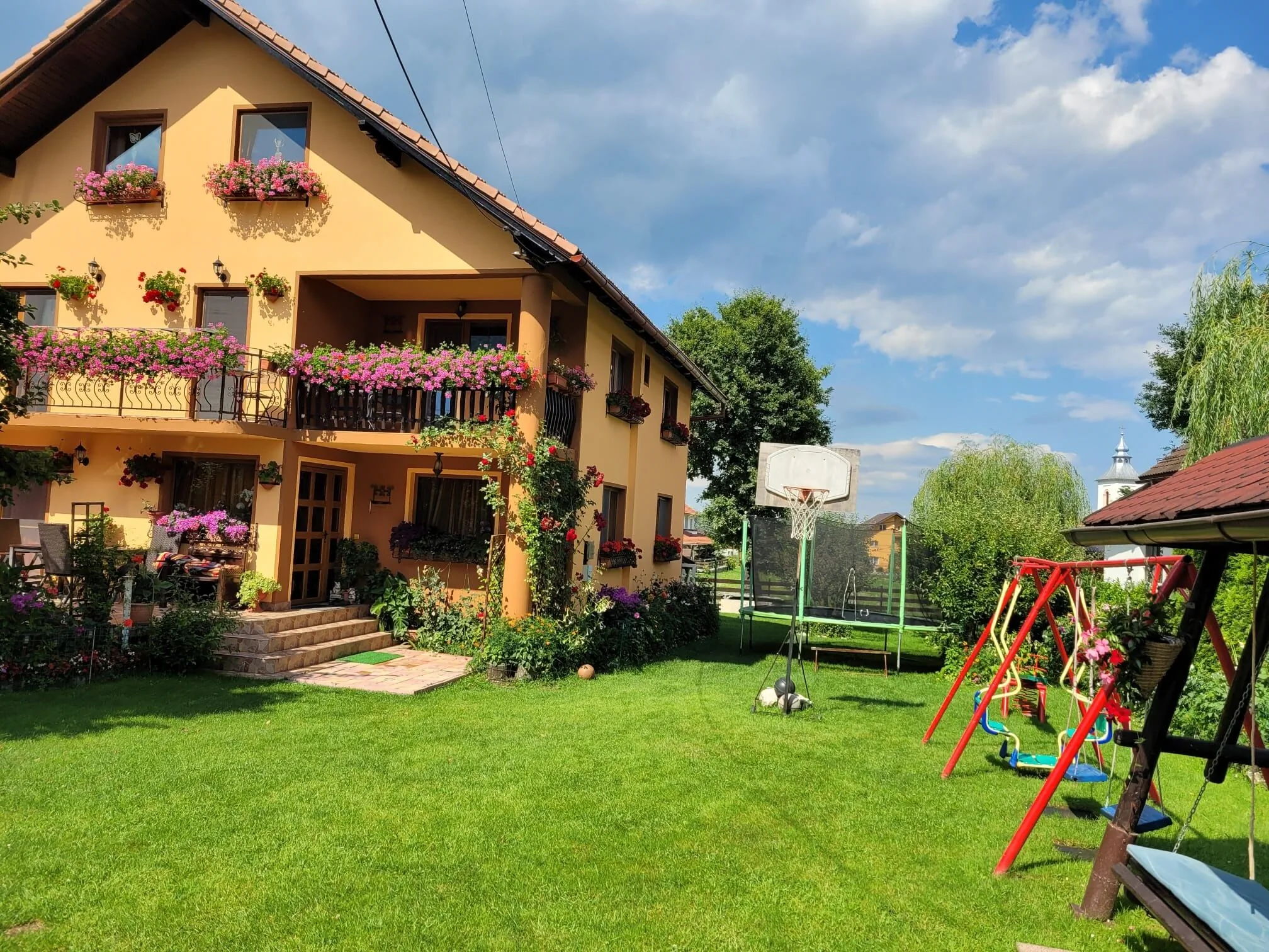 Vila Deni Predeluț – Predelut, România