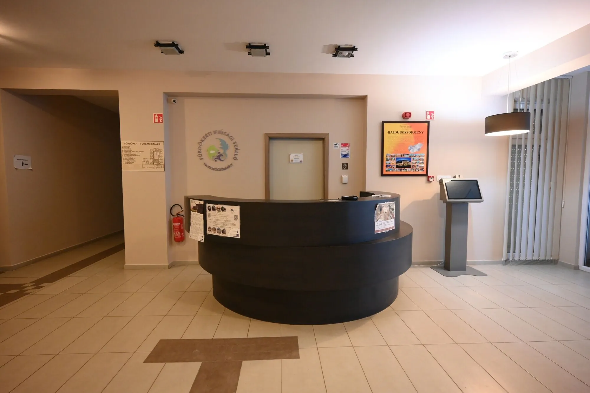 Fürdőkerti Ifjúsági Szálló Hajdúböszörmény – Beșermeni, Ungaria