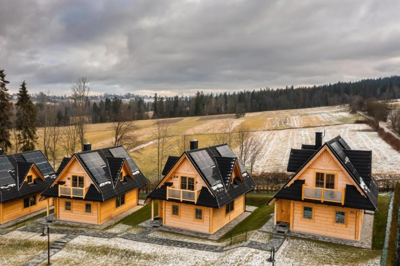 Krokusowa Dolina – Ratułów, Polsko
