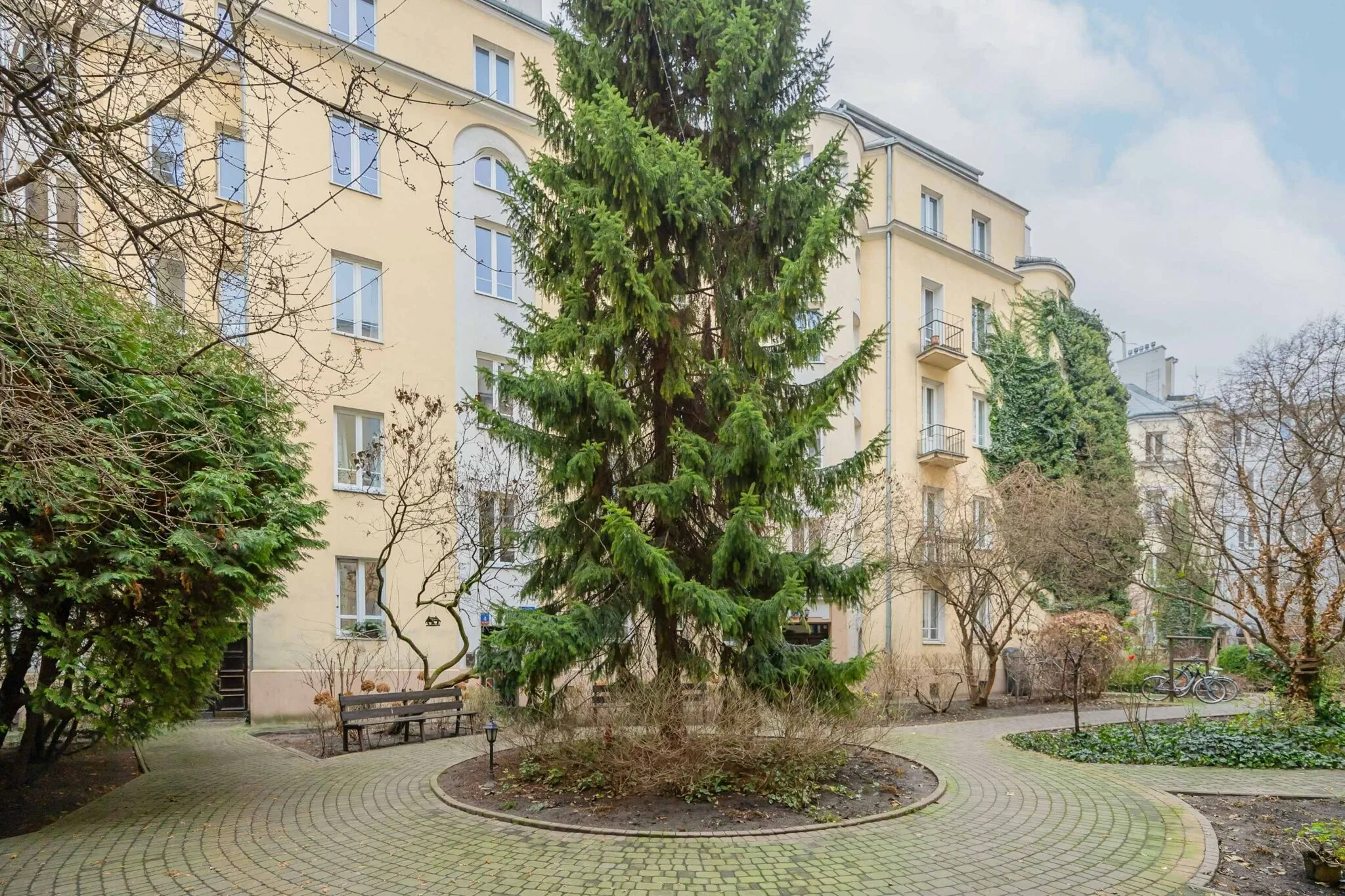 Apartament Pługa 1 | Klimatyczny Apartament | Biurko Warszawa – Warszawa, Polska
