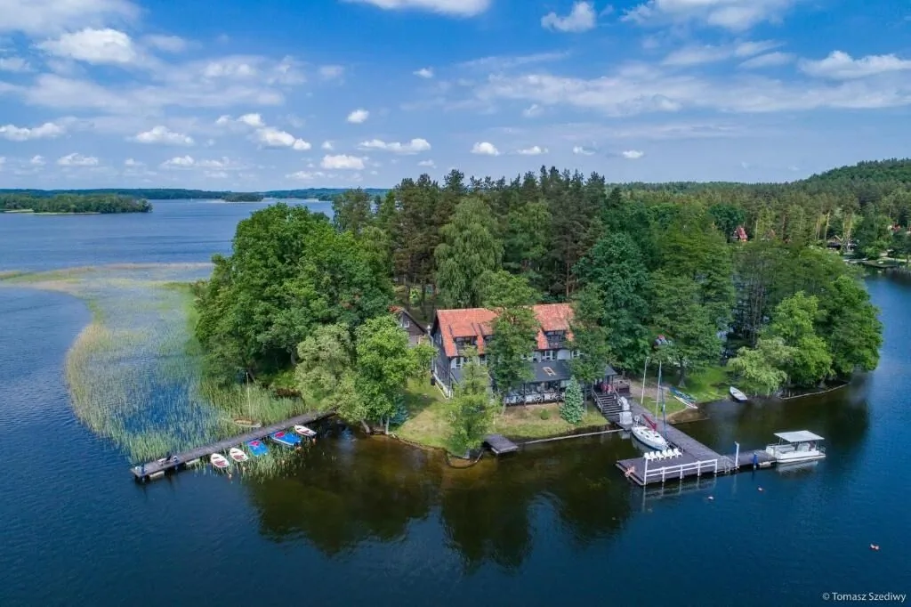 Ośrodek wypoczynkowy Brzozowa Wyspa – Kretowiny, Polska