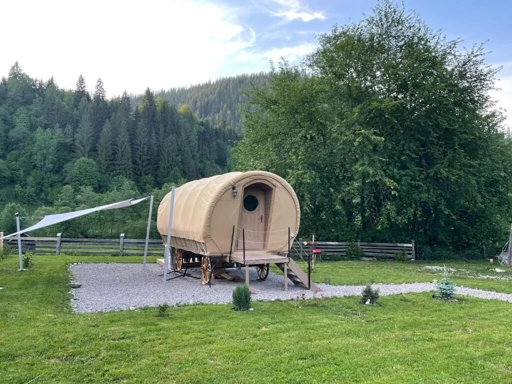 White Spring Glamping Câmpulung Moldovenesc - foto 2