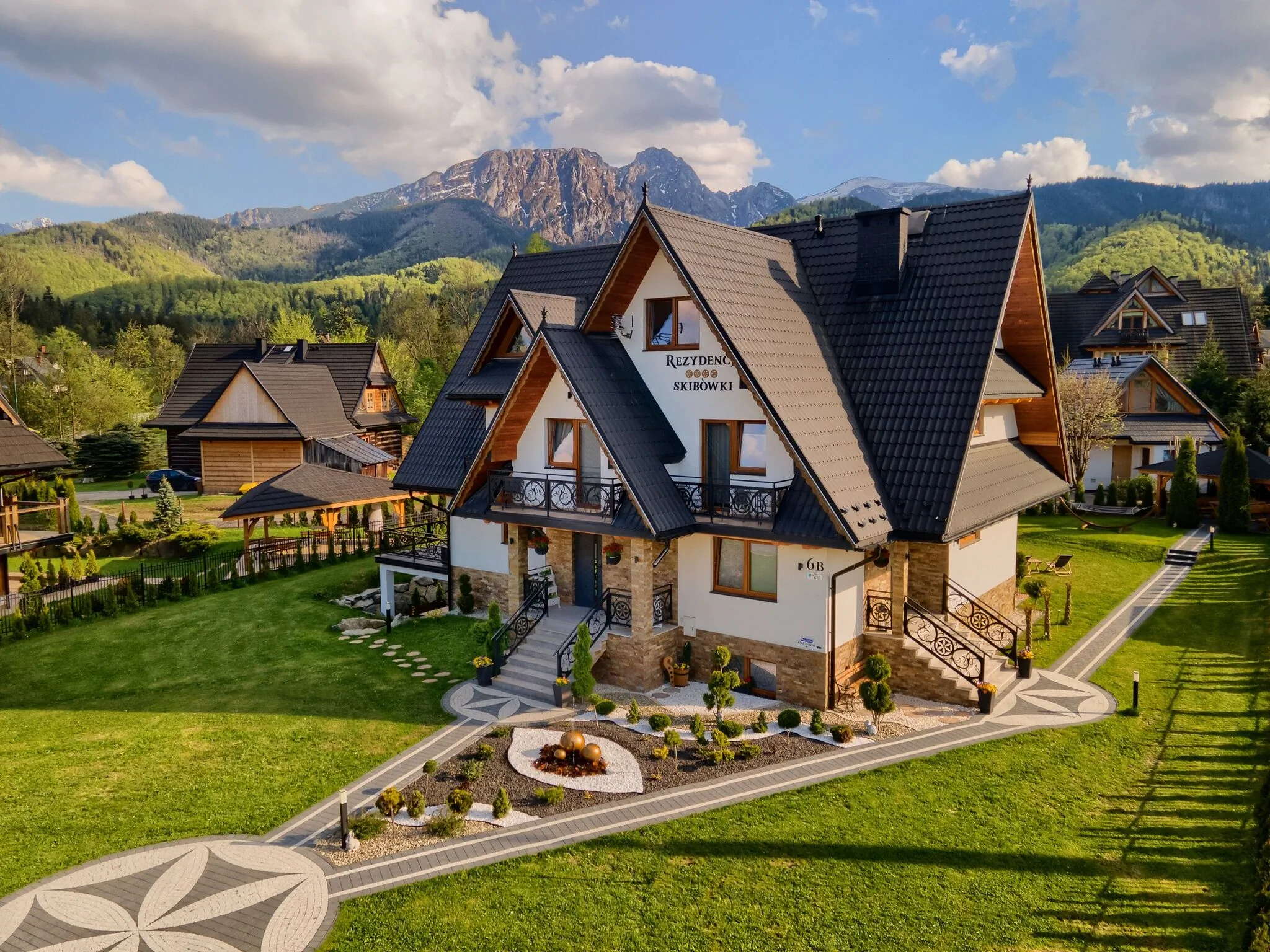 REZYDENCJA SKIBÓWKI sauna&jacuzzi – Zakopane, Polska