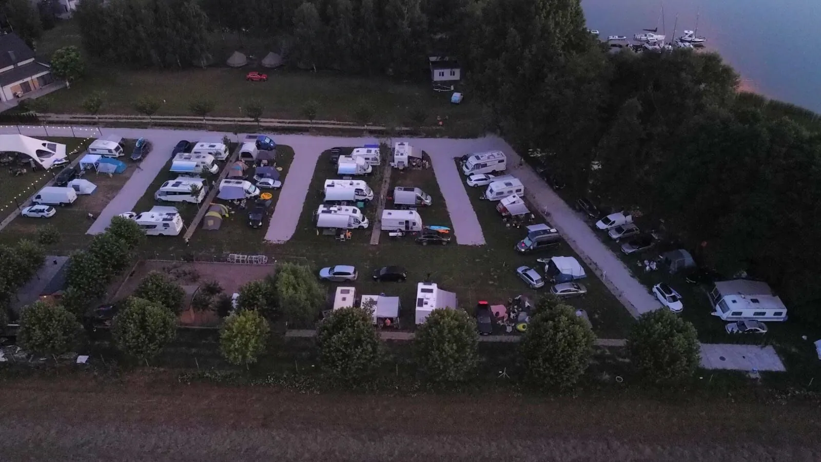 Catalpa Camp**** Ośrodek Rekreacyjno-Wypoczynkowy n/j.Gopło – Połajewek, Polsko