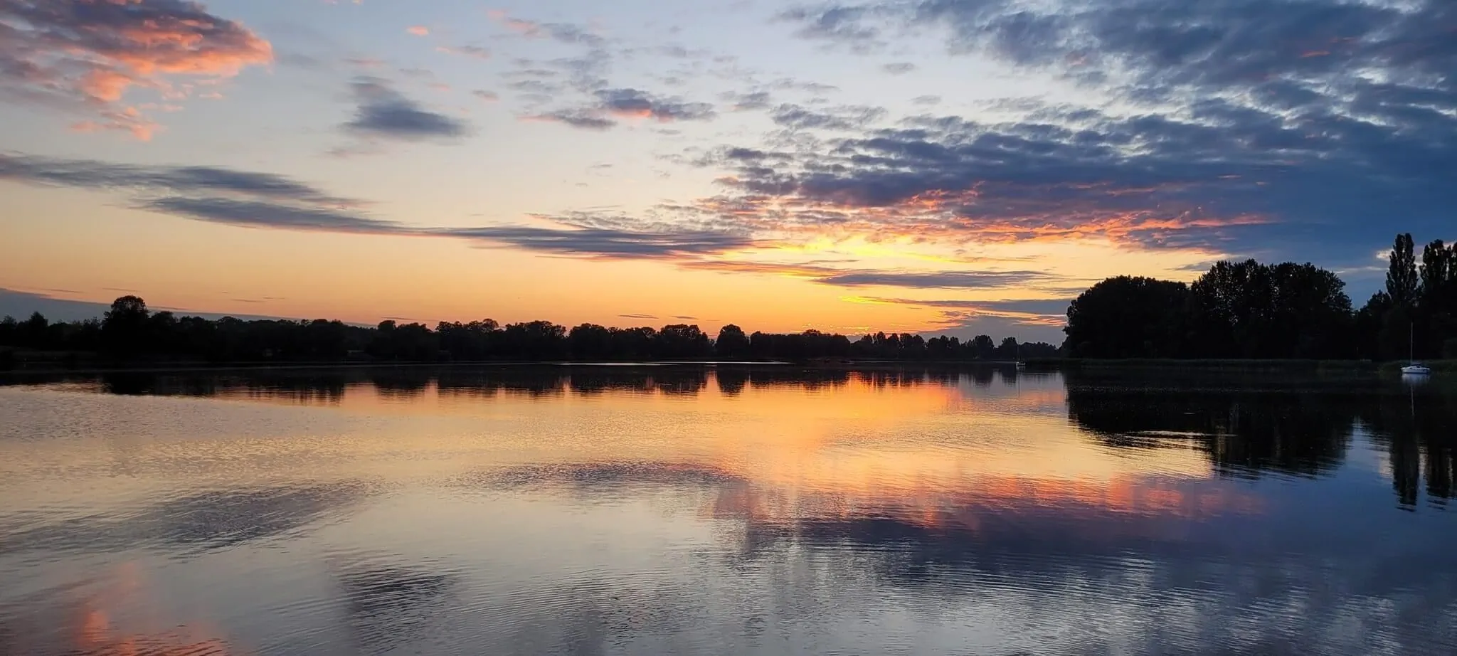 Catalpa Camp**** Ośrodek Rekreacyjno-Wypoczynkowy n/j.Gopło – Połajewek, Polsko