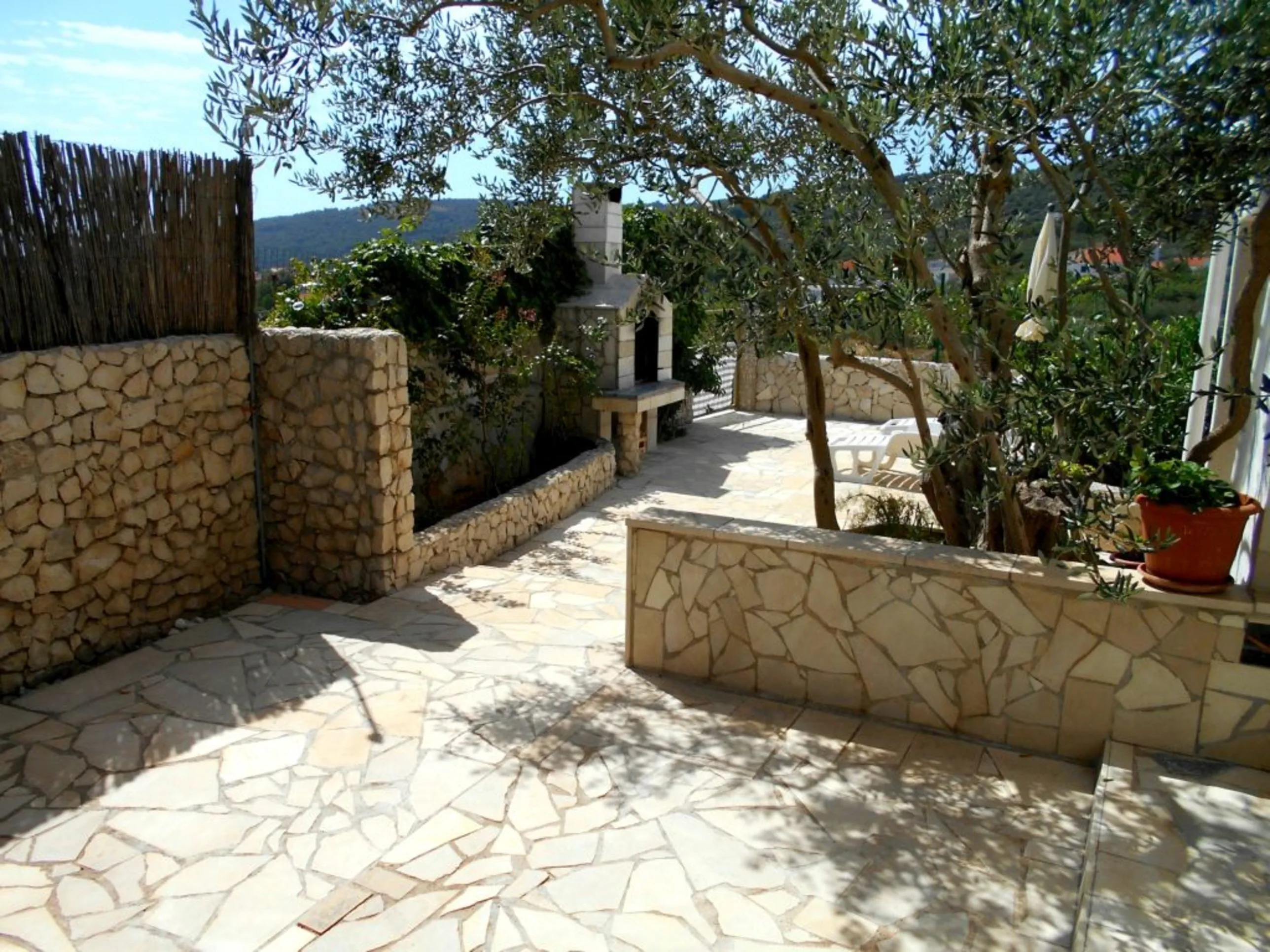 Apartments Naki Slatine – Slatine, Chorwacja