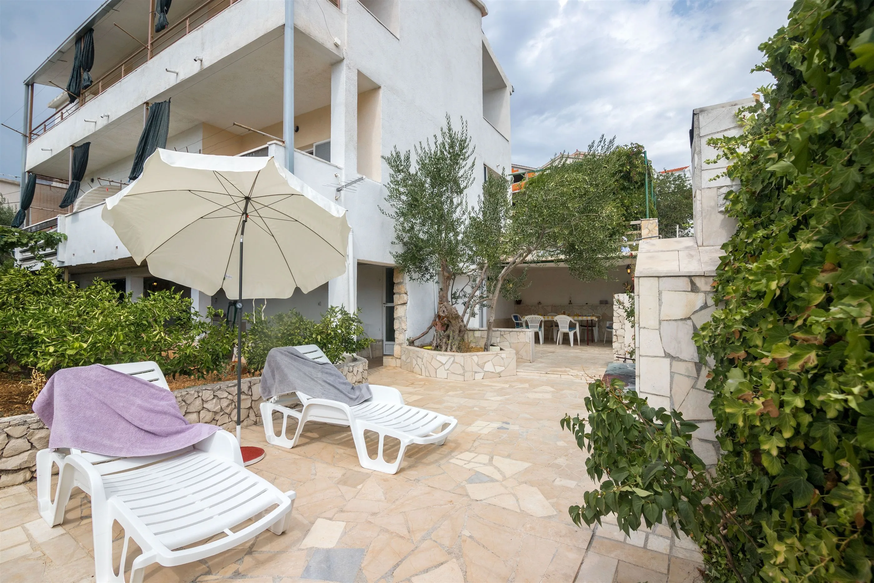 Apartments Naki Slatine – Slatine, Chorwacja