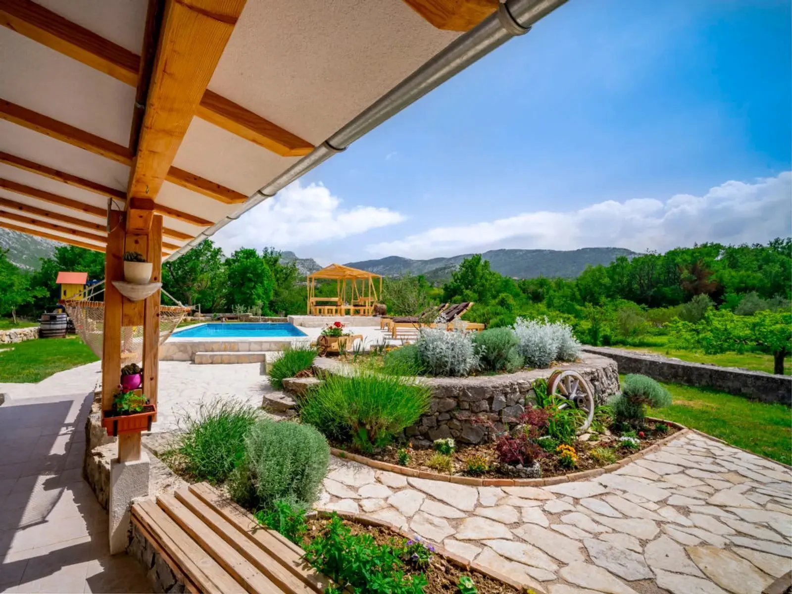 House Green Oaza Zadvarje – Gornja Mala, Croația