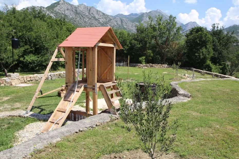 House Green Oaza Zadvarje – Gornja Mala, Croația