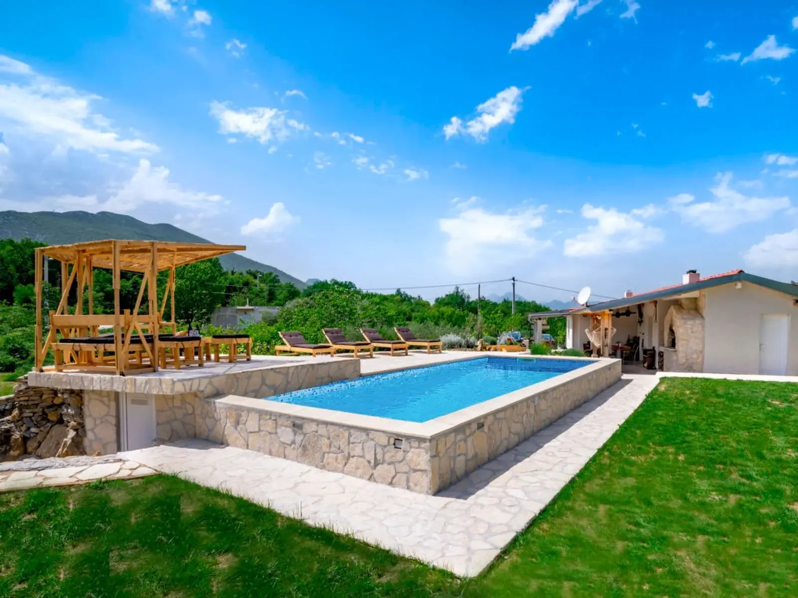 House Green Oaza Zadvarje – Gornja Mala, Croația