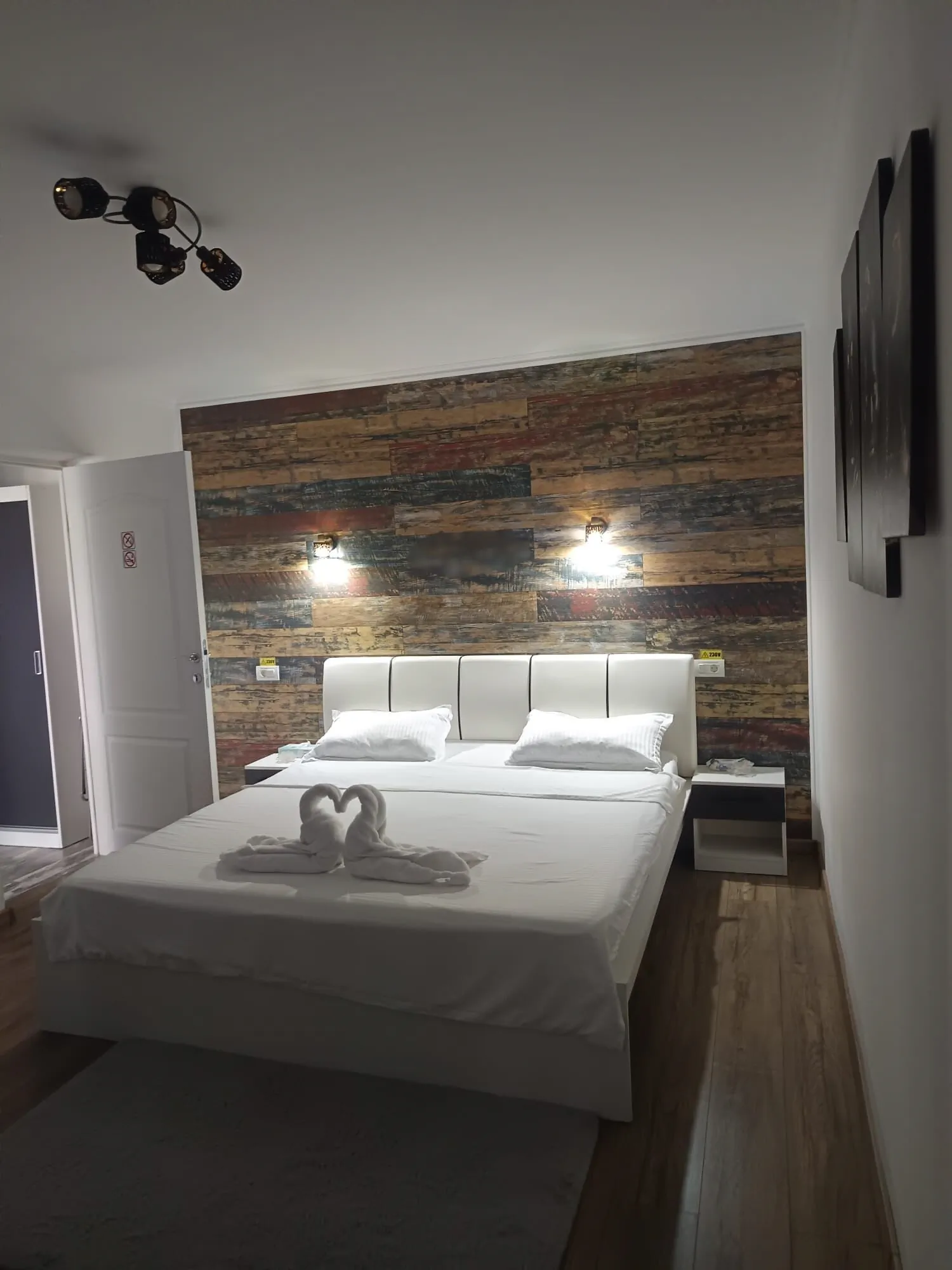 Insomnia Studio 2 Drobeta-Turnu Severin – Drobeta-Turnu Severin, România