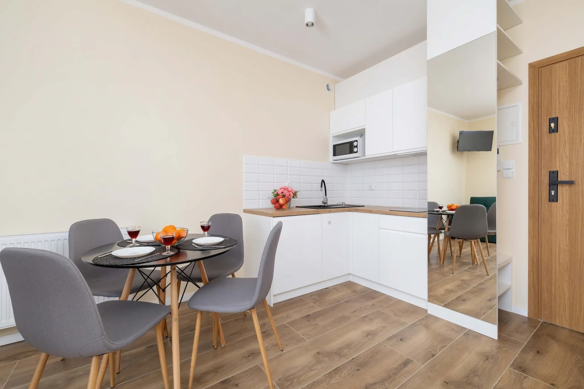 Ustrońska 18B | Przytulne Studio | Parking Wisła – Wisła, Polsko