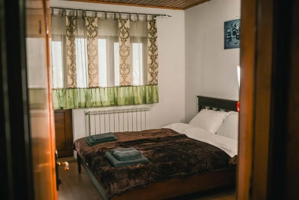 Hanul Vânătorului Gureni – Gureni, România