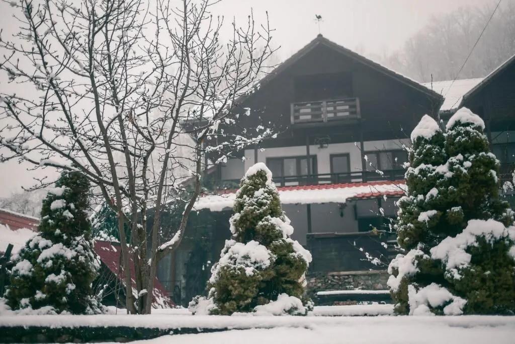 Hanul Vânătorului Gureni – Gureni, România