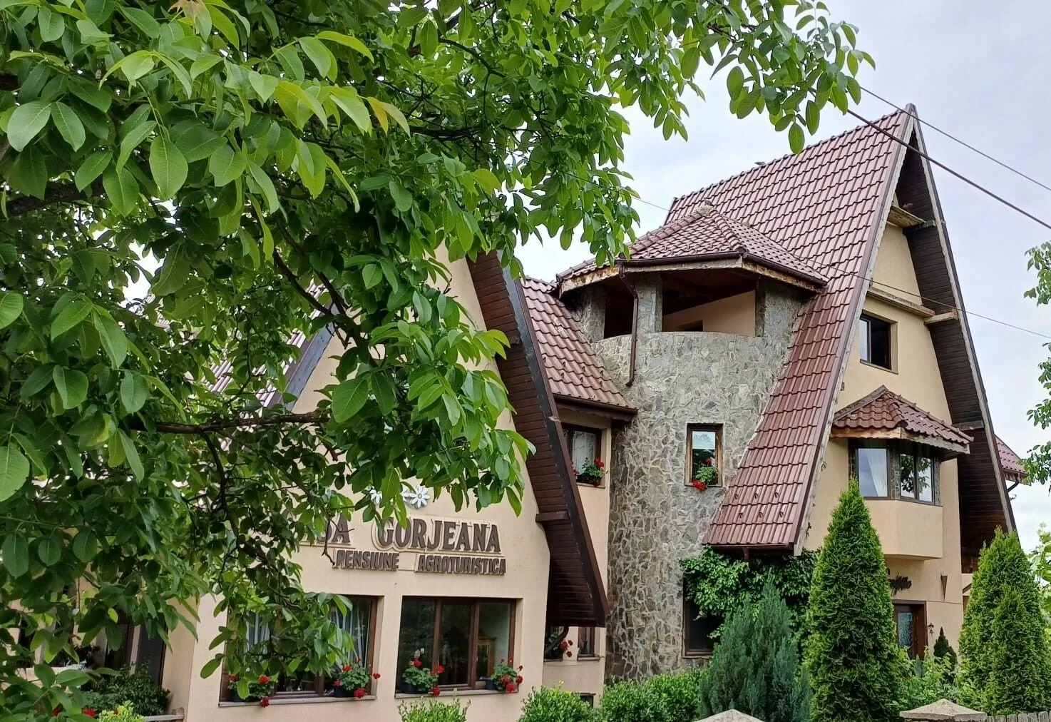 Pensiunea Casa Gorjeana Pestisani – Peştişani, Rumunia