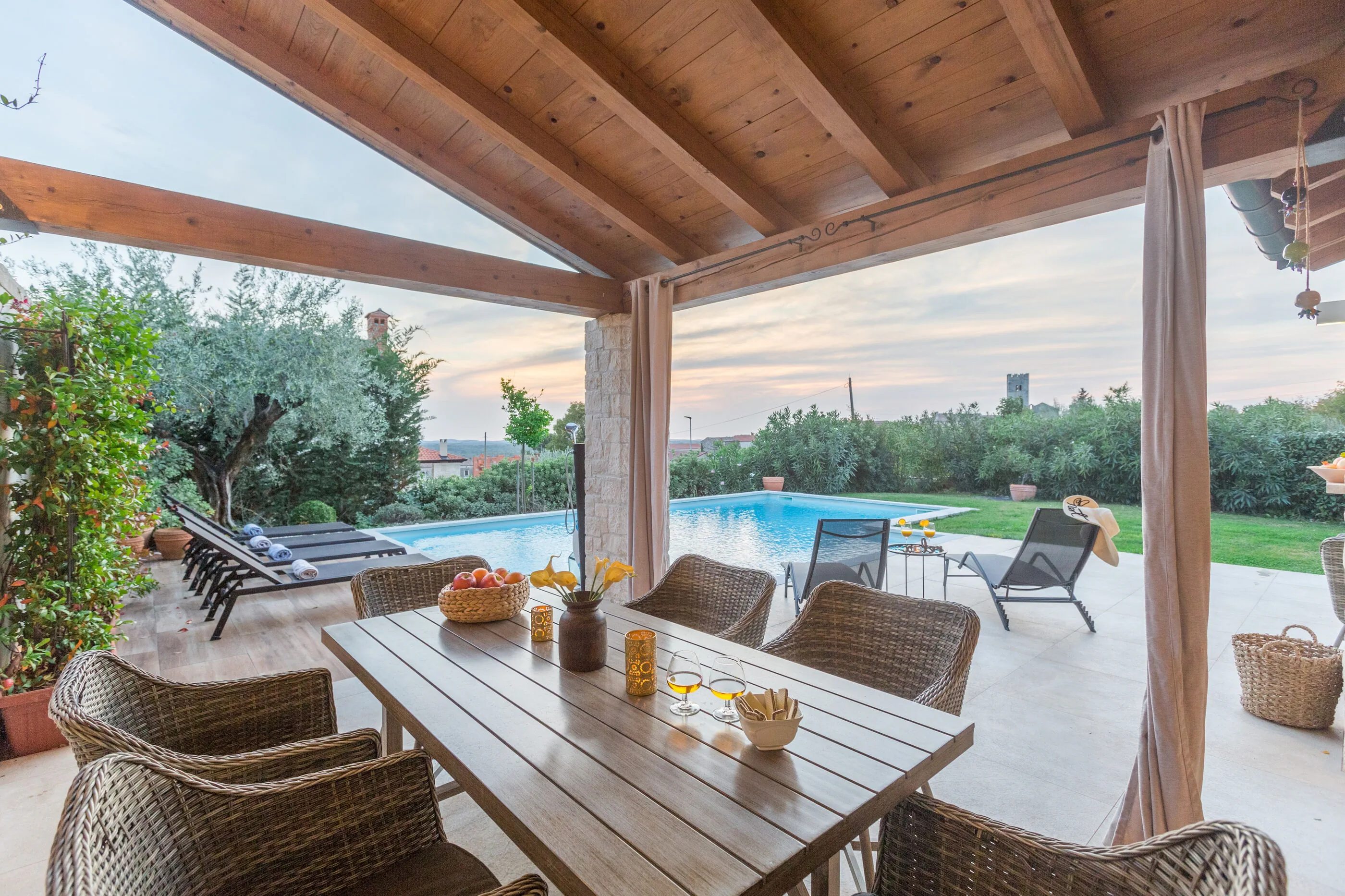 Villa Nar s bazenom i predivnim panoramskim pogledom na more Sveti Lovrec – Selina, Croația
