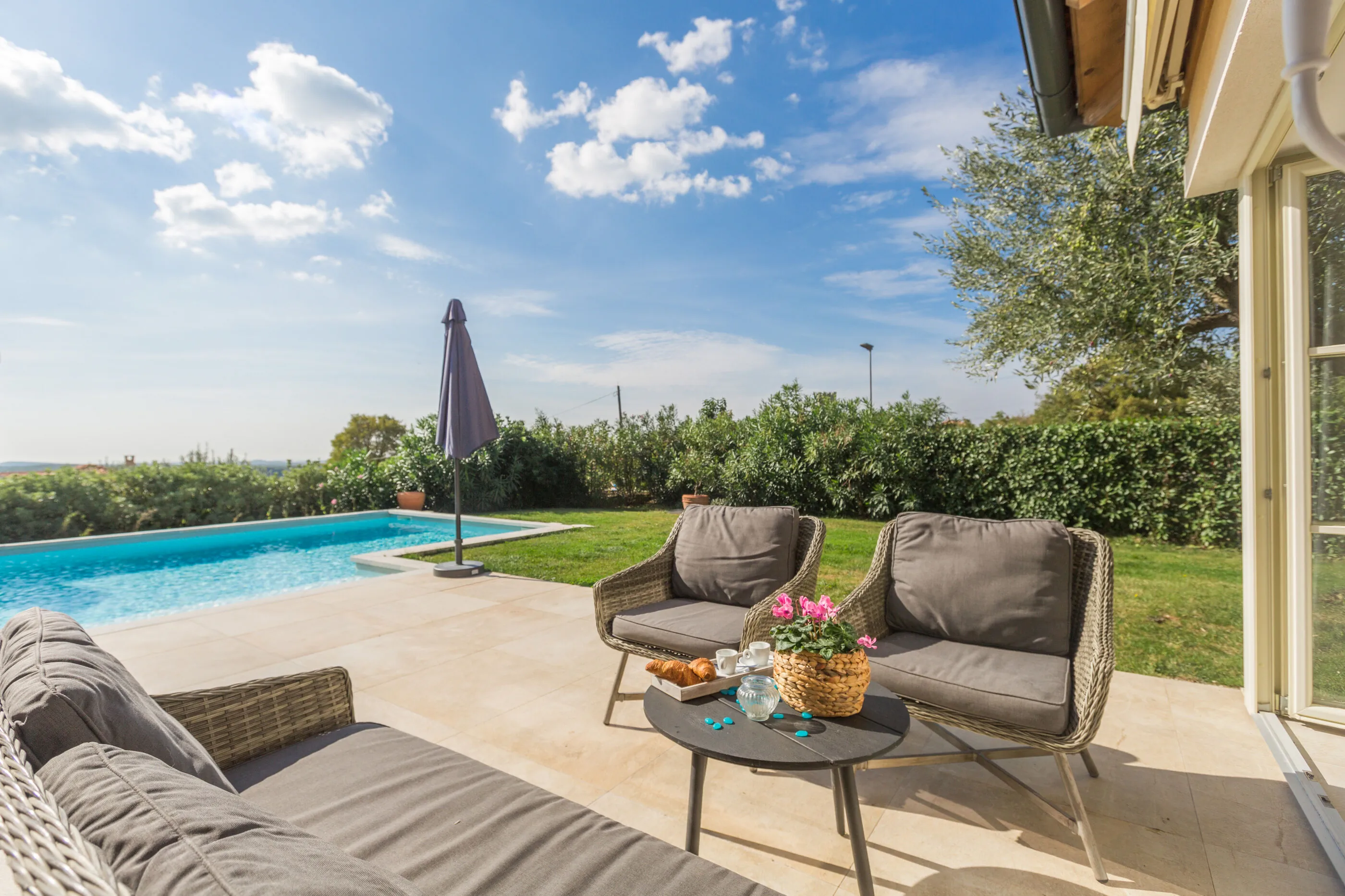 Villa Nar s bazenom i predivnim panoramskim pogledom na more Sveti Lovrec – Selina, Croația