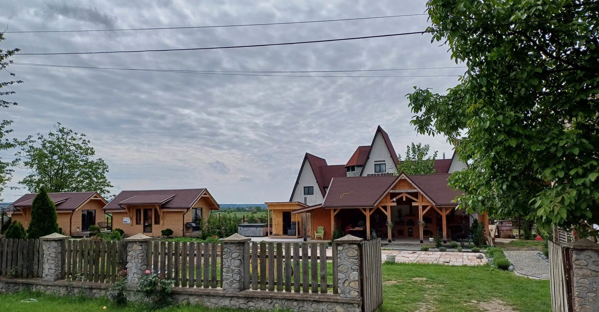 Casa Gorjeană Complex Peştişani – Peştişani, România