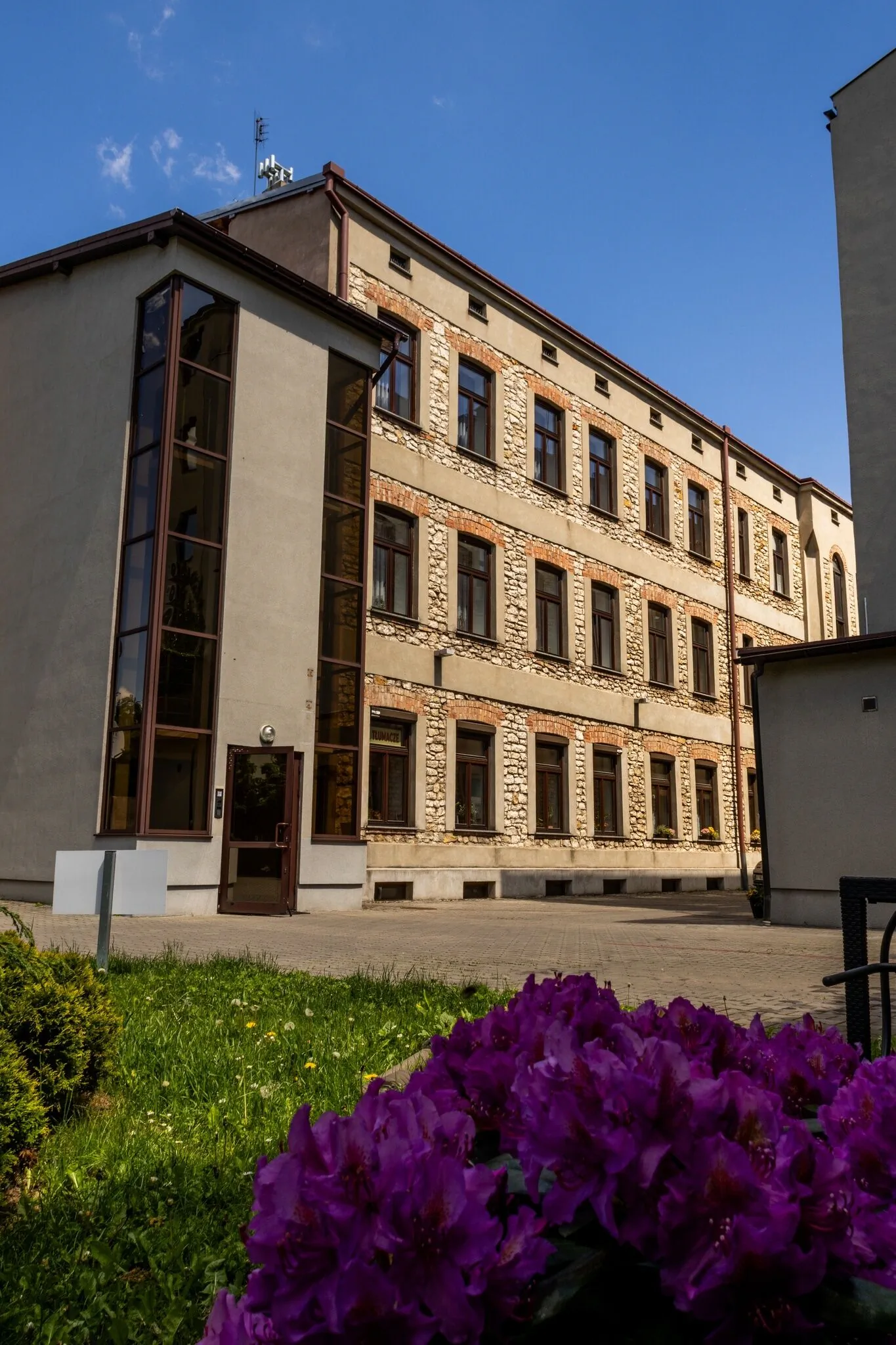 Apartament PERŁA ŚRÓDMIEŚCIA & Parking Częstochowa – Čenstochová, Polsko