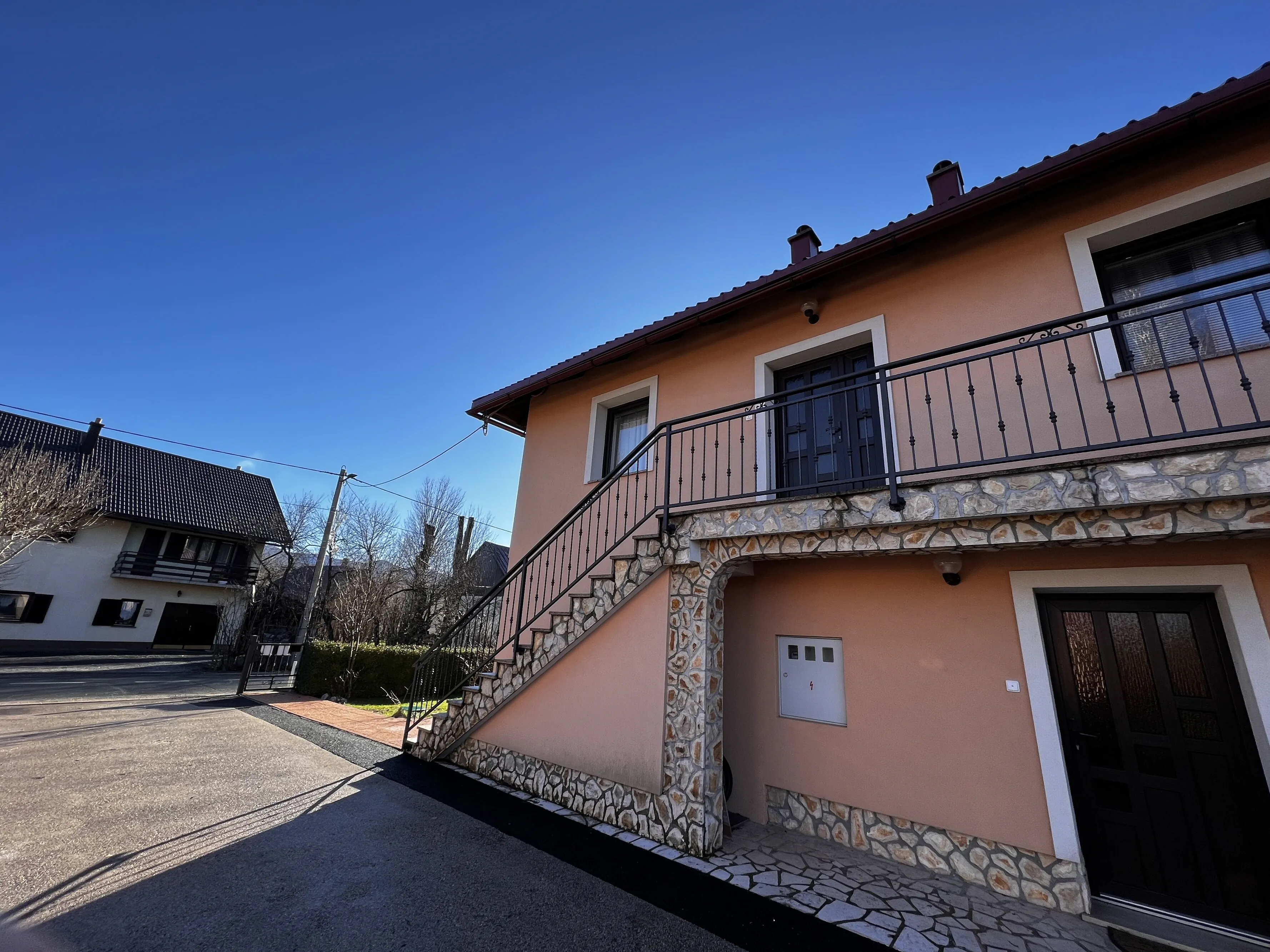 Apartments With Hot Tub Lič, Gorski Kotar - 20420 Lič - foto 2