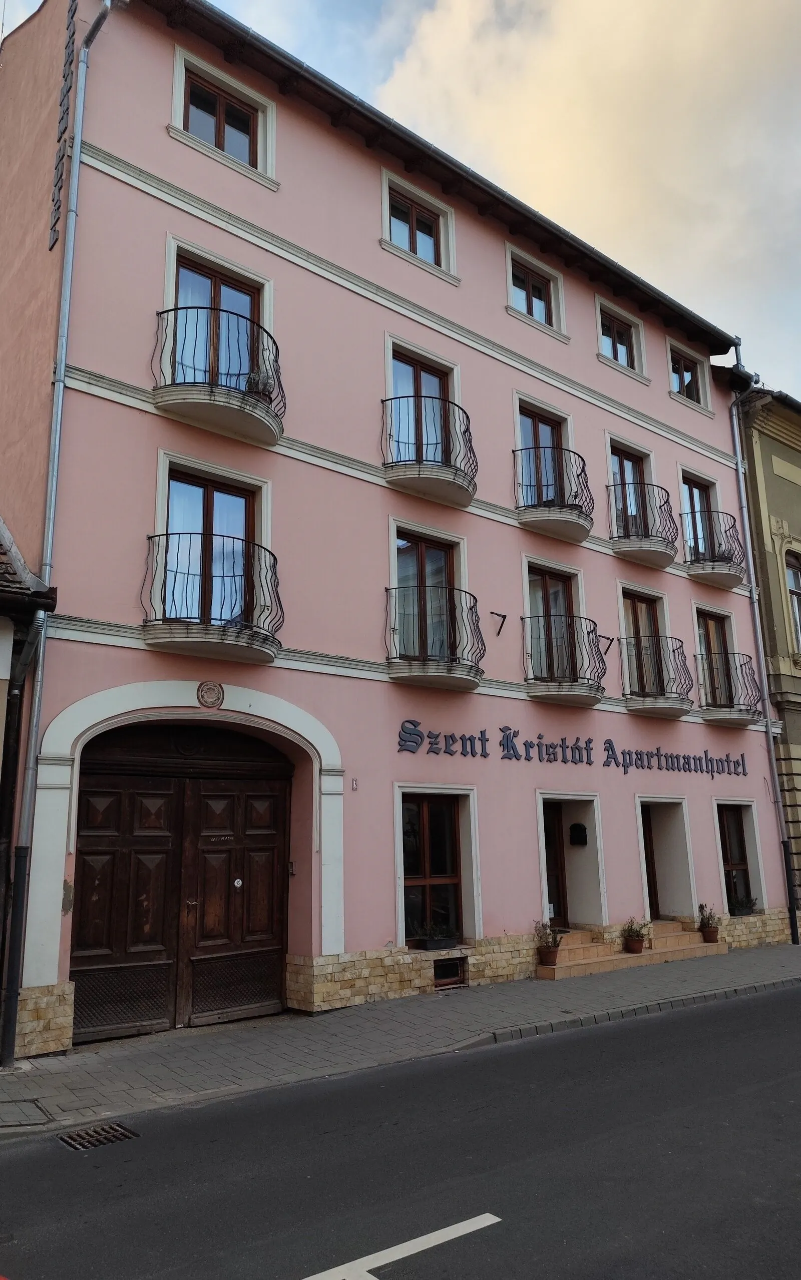 Szent Kristóf Apartmanhotel Zalaegerszeg – Zalaegerszeg, Ungaria