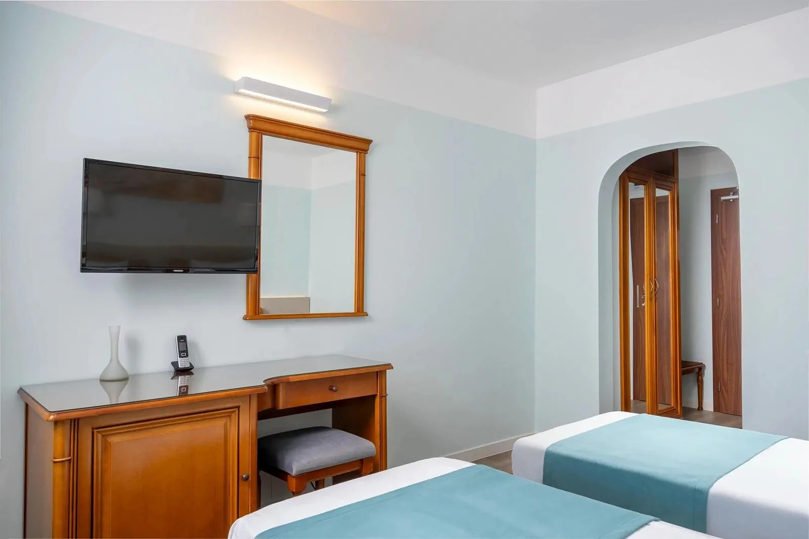 Hotel Comandor Mamaia - Litoral - foto 9