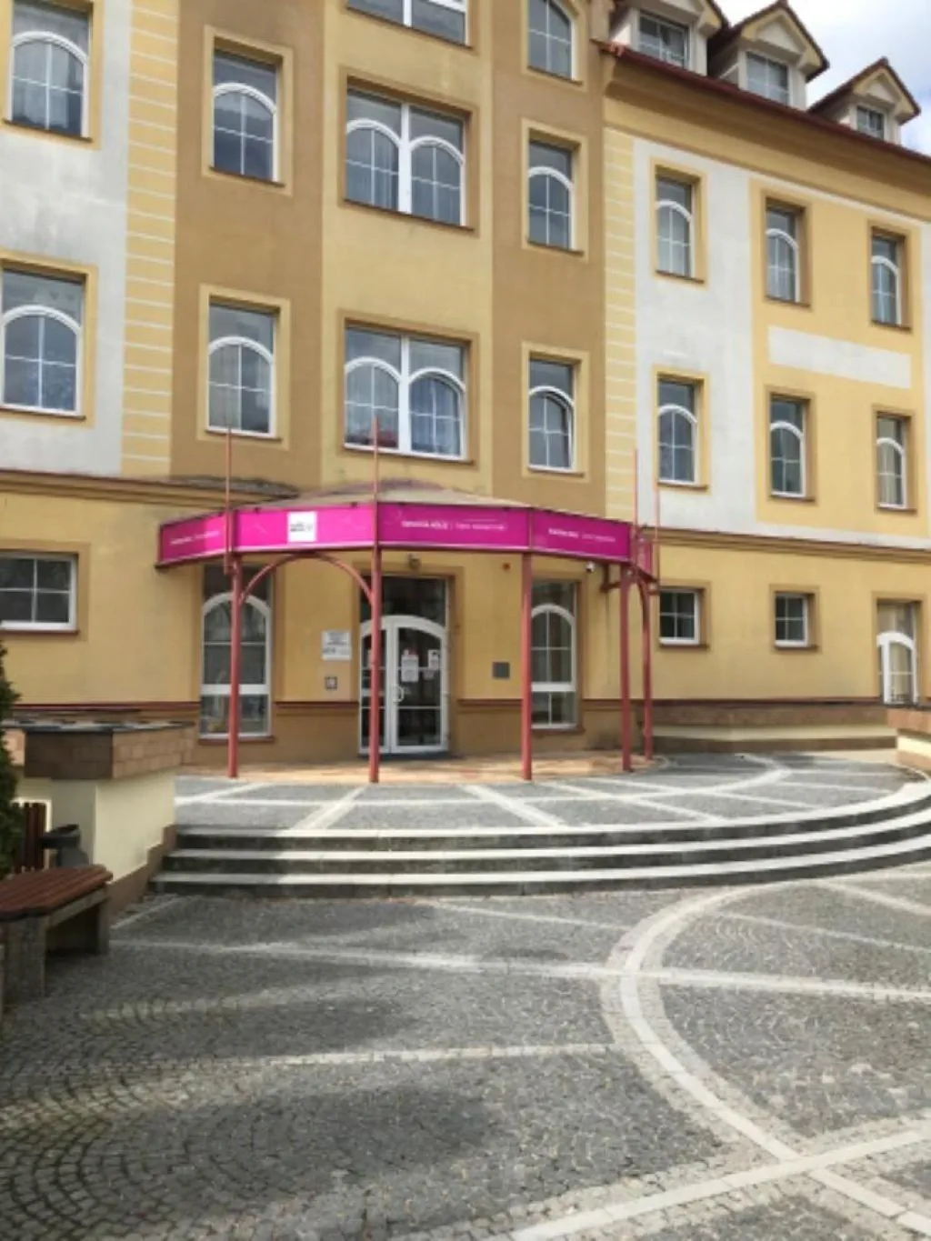 Švecova kolej Jindřichův Hradec – Jindřichův Hradec, Republica Cehă