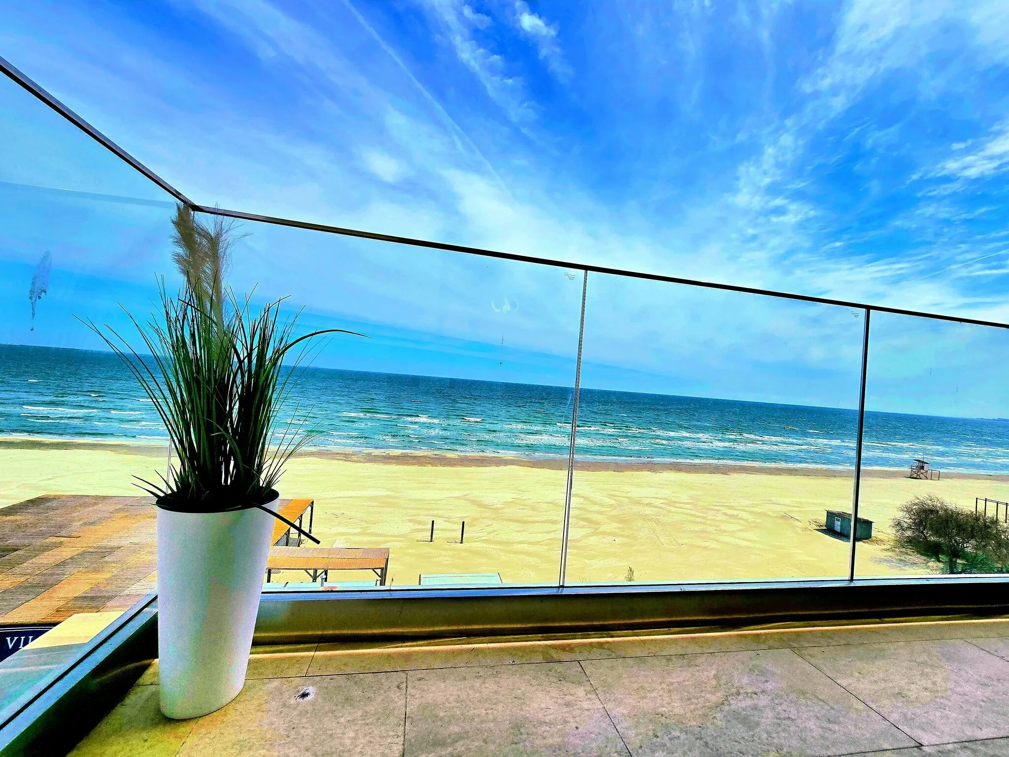 BeachFront Bliss- Endless Summer Mamaia Nord  – Mamaia-Sat, România