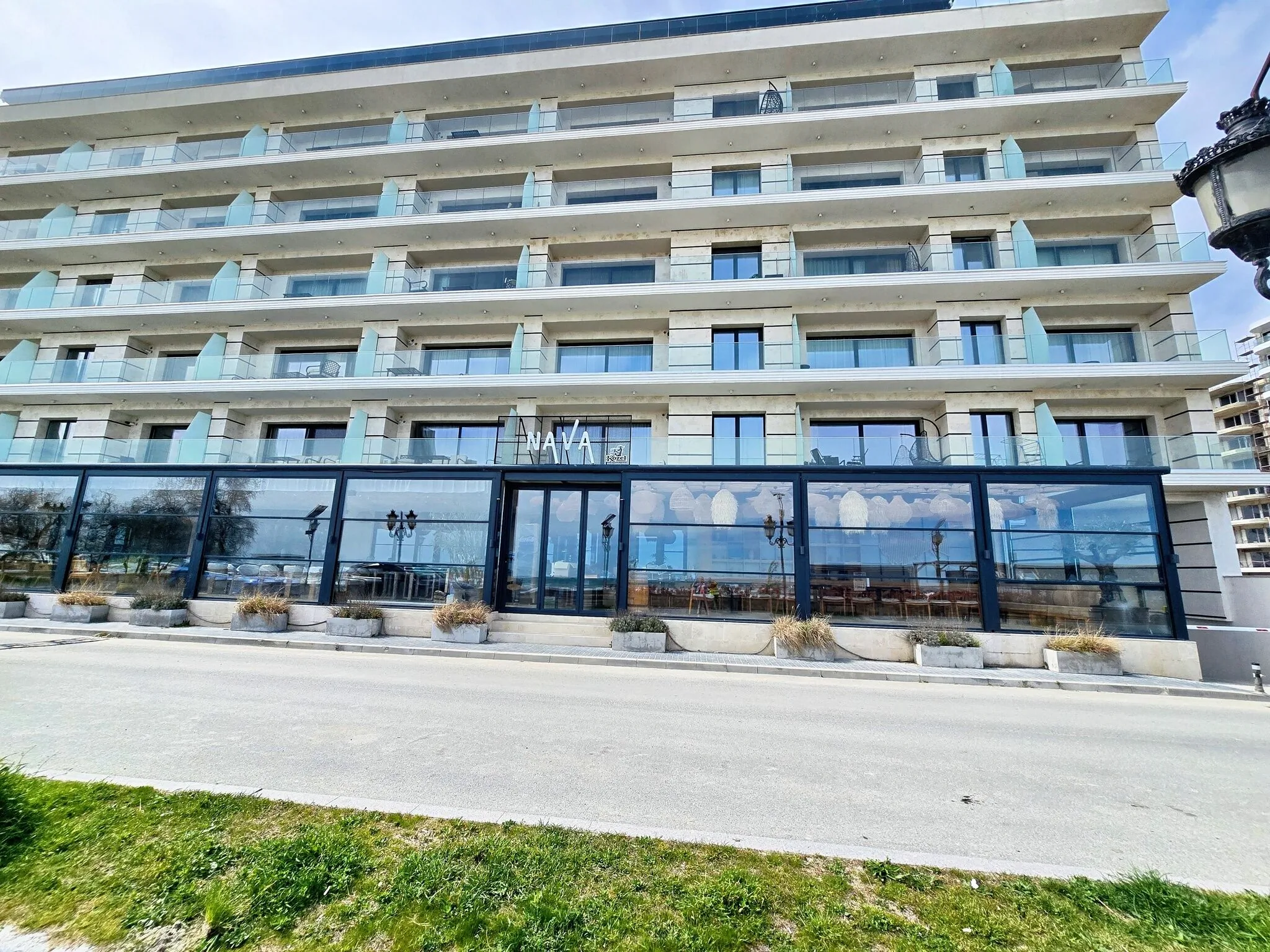 BeachFront Bliss- Endless Summer Mamaia Nord  – Mamaia-Sat, România