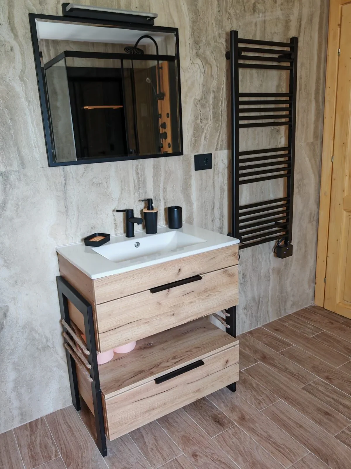 La Livada Chalet Vișeu de Mijloc - foto 4