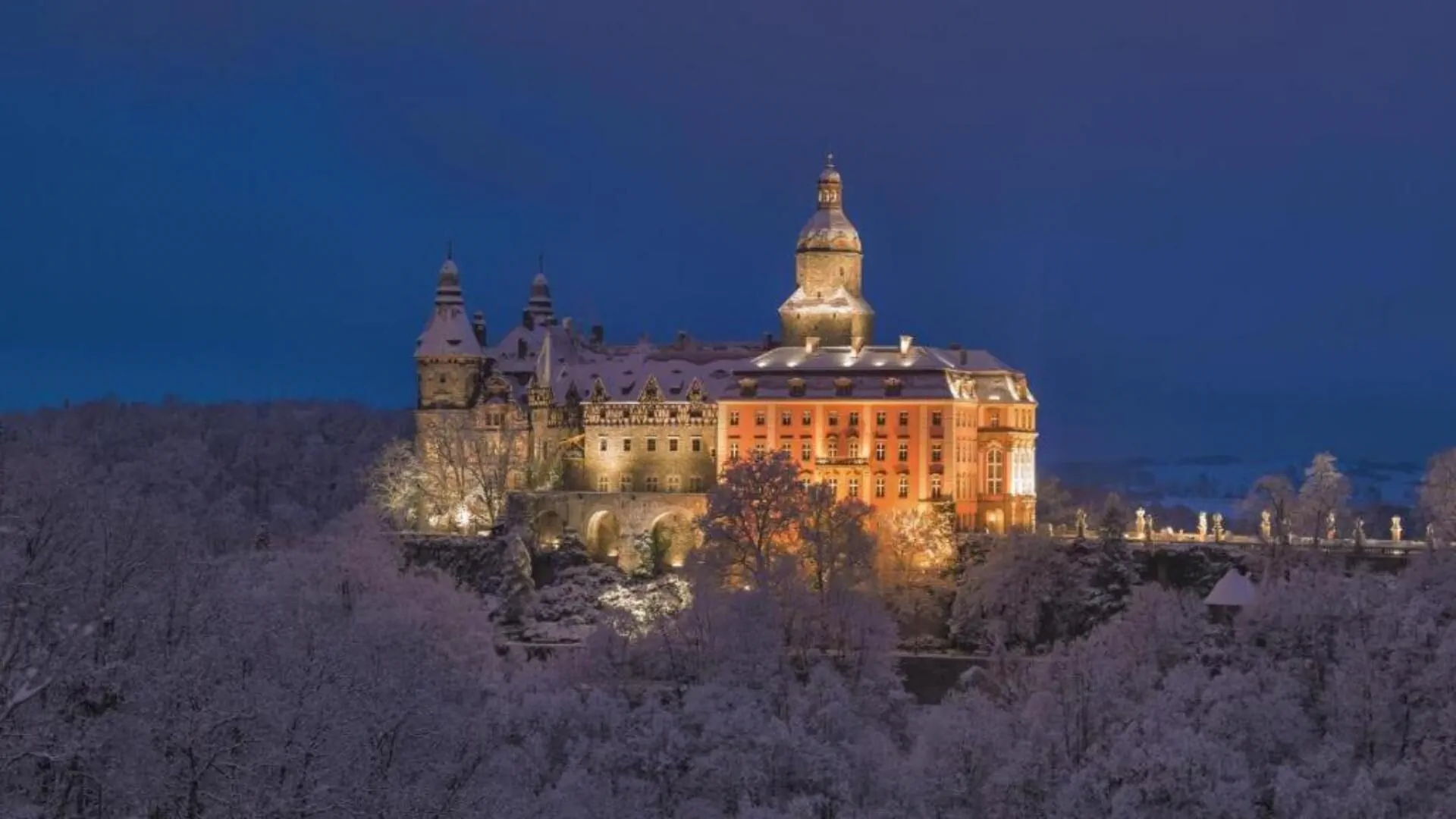 Hotel Przy Oślej Bramie - Zamek Książ Wałbrzych – Wałbrzych, Polska