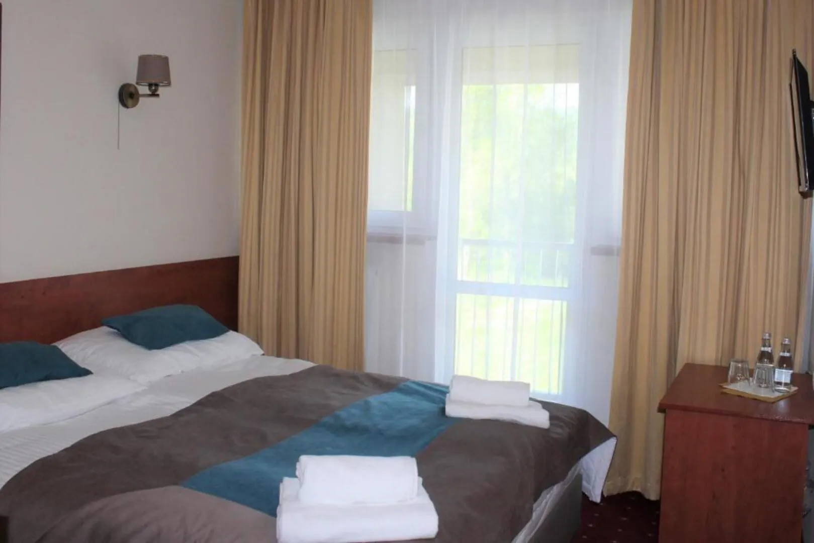 Hotel Biały Wałbrzych – Wałbrzych, Polska