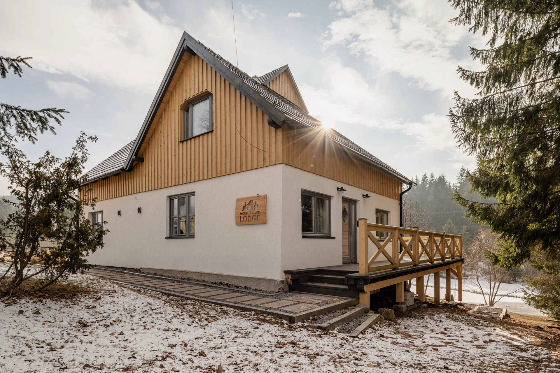 Mountain Air Lodge Izvoru Mureșului - foto 2