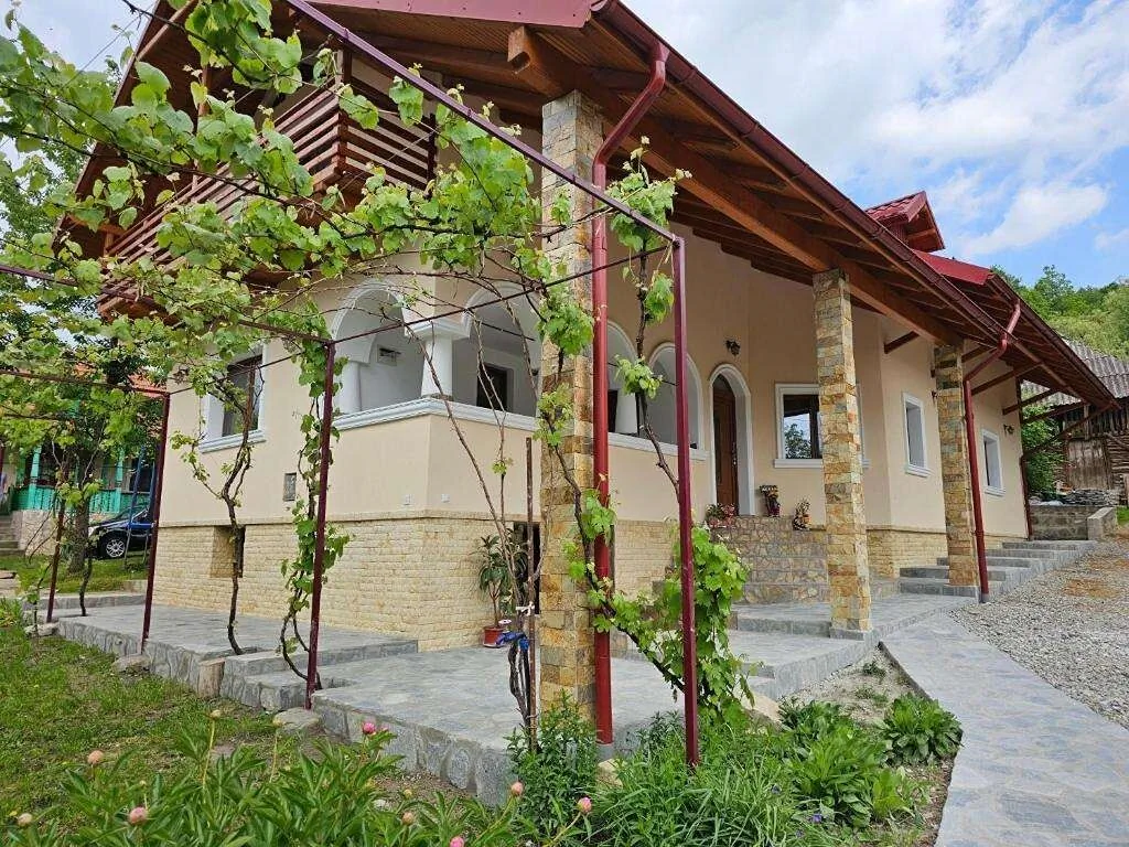 Casa Hera Călimănești – Călimăneşti, România