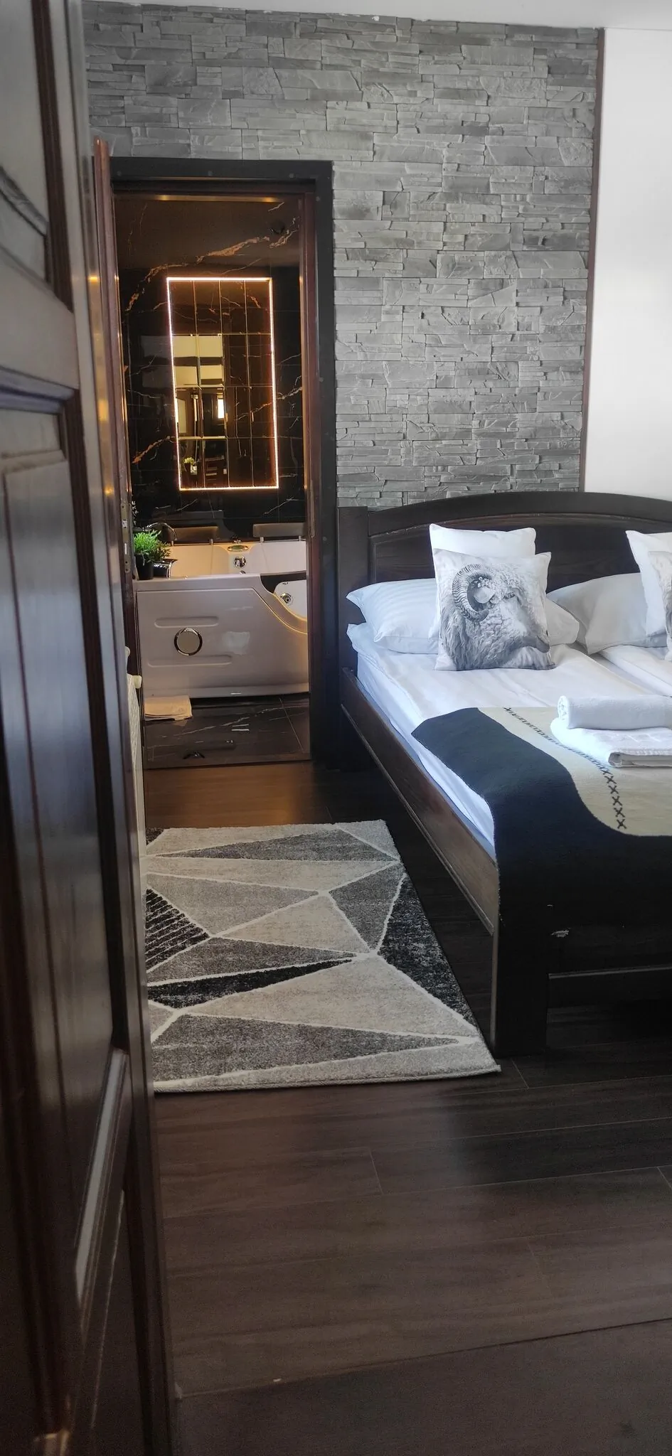Apartament deluxe z wanną z hydromasażami Szczawnica - foto 6