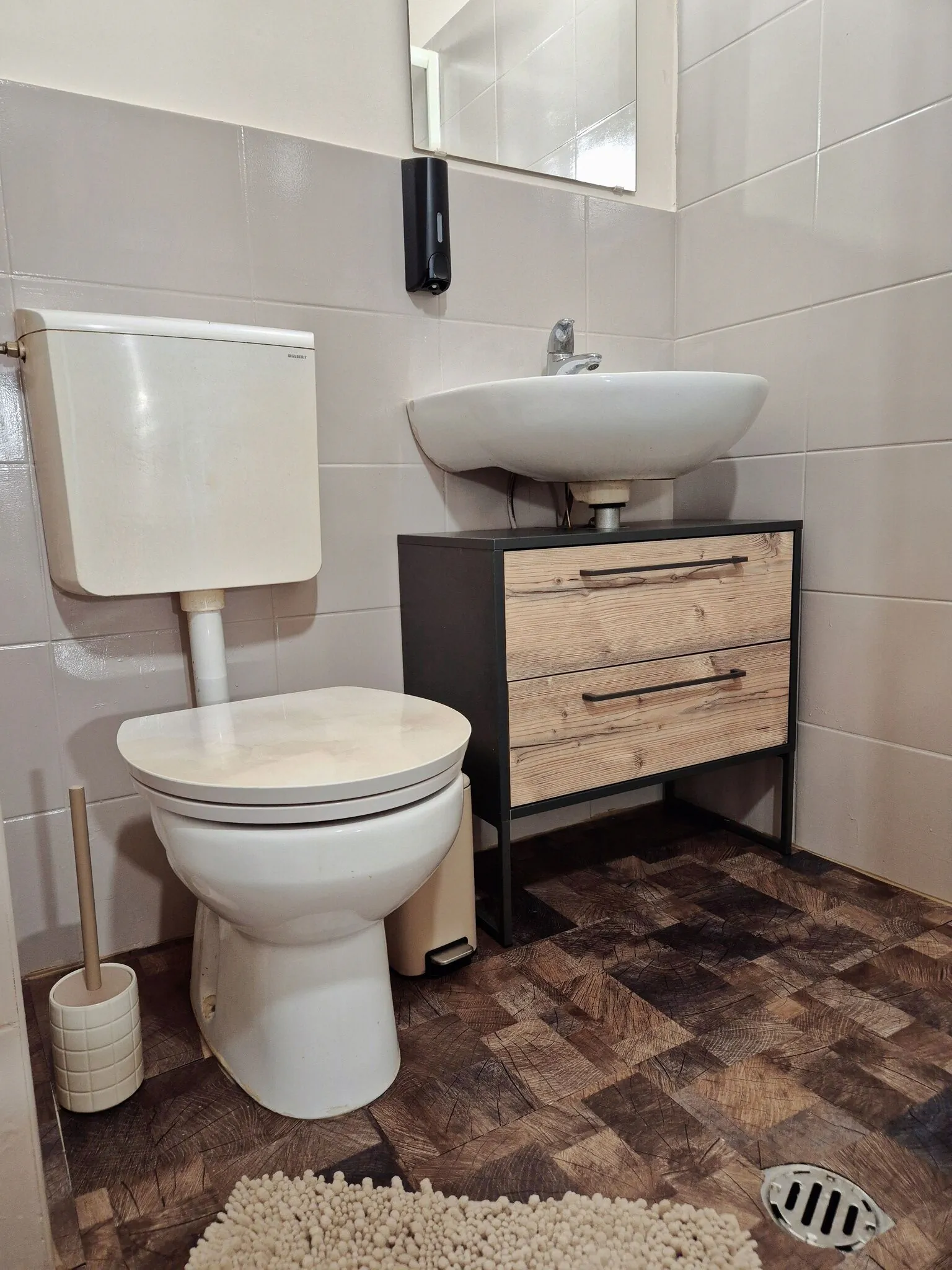 Western Journey Apartment Budapest – Budapesta, Ungaria